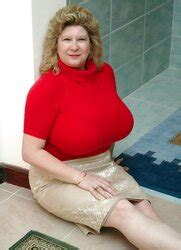 Crimson Sweater Opening Up ZB Porn