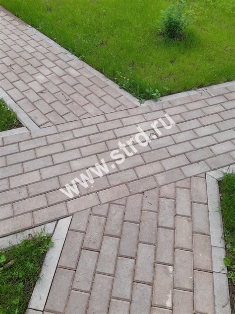 Бортовой камень тротуарный БР 50.20.8 Серый основа - серый цемент 500* ...