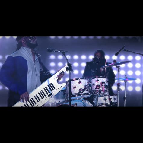 T Pain Best Love Song Ft Chris Brown Somuzay