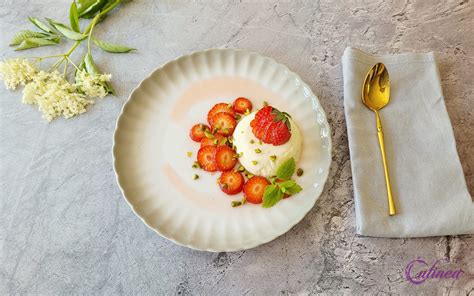 Vlierbloesem Panna Cotta Met Aardbeien Culinea Nl