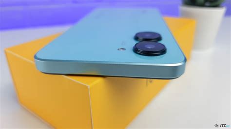 Обзор realme С30s и C33: яркие ультрабюджетники с портами microUSB