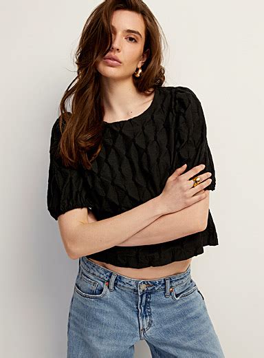 Short Puff Sleeves Textured Blouse Icône Womens Blouses Simons