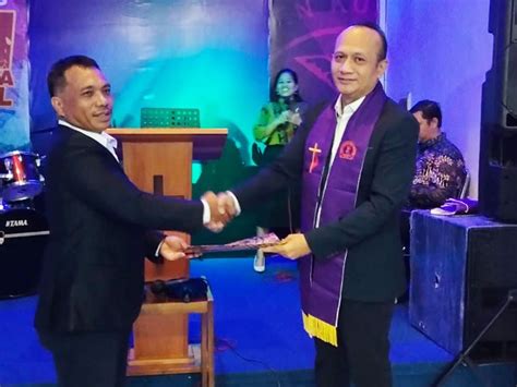 Pelantikan Dan Pentahbisan Gembala Gkki Kasih Karunia Medan Gkki