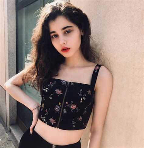 Vẻ ngoài đẹp tựa thiên thần của hot girl đẹp nhất nhì Ukraine Titanic Nơi mọi thứ được chia sẻ