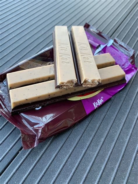 Mocha Chocolate Kit Kat Review | PS Food