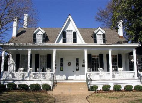 Historic Macon Foundation Keeps Sidney Laniers Legacy Alive With