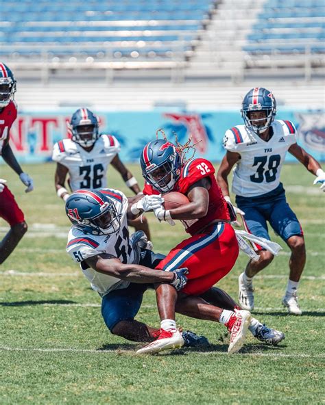 FAU spring football: Red team wallops white as Herman praises changes