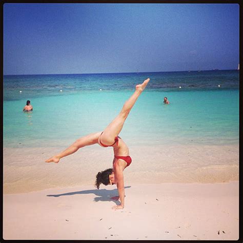 Sasha Cohen Does Some Bikini Gymnastics Of The Day Drunkenstepfather