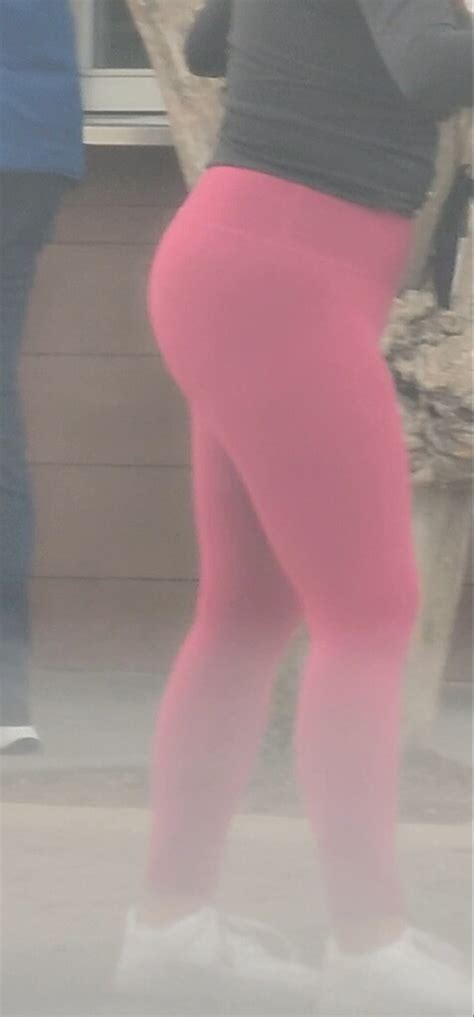 Amazing Lil Latina In Leggings Posing For Me Spandex Leggings Yoga Pants Forum