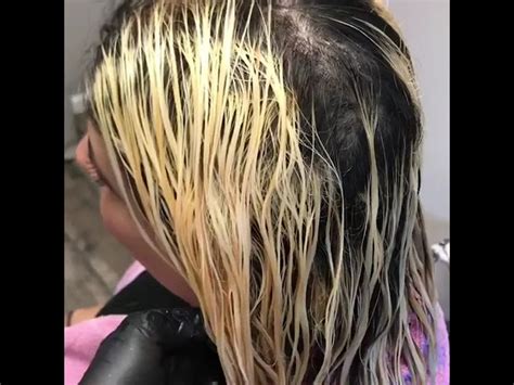 Tone Away Brassiness Using Pearl Blonde Toner 10V