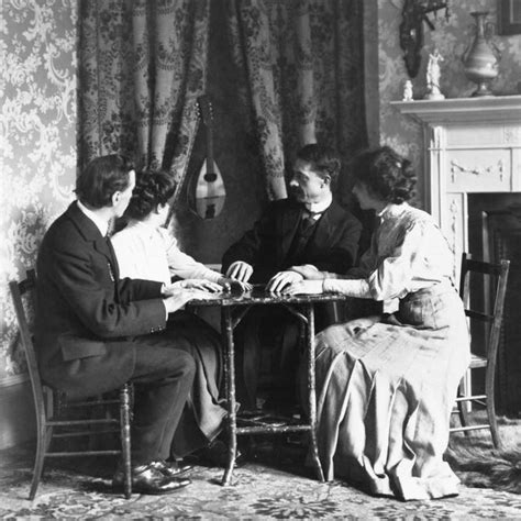 11 Creepy Vintage Photos — Throwback Paranormal Photos