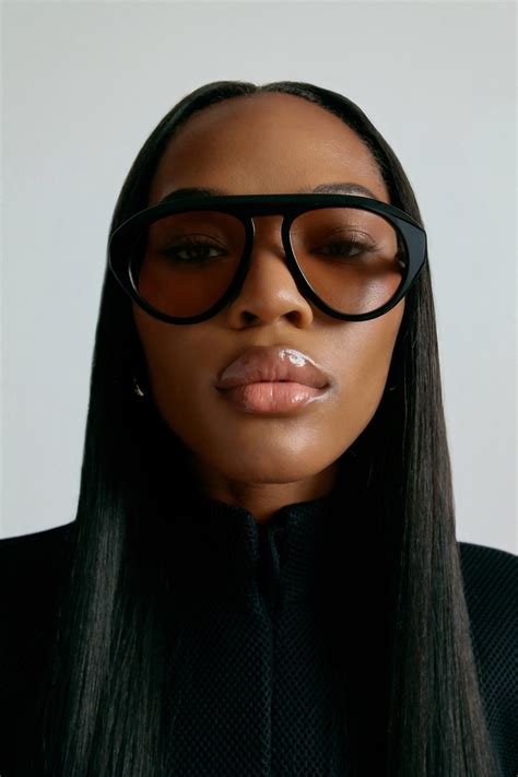 Elisa Johnson Teams Up With Quenlin Blackwell On Summer-Ready