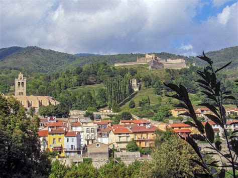 Pyr N Es Orientales Ce Village Enfin Reconnu Comme L Un Des Plus Beaux