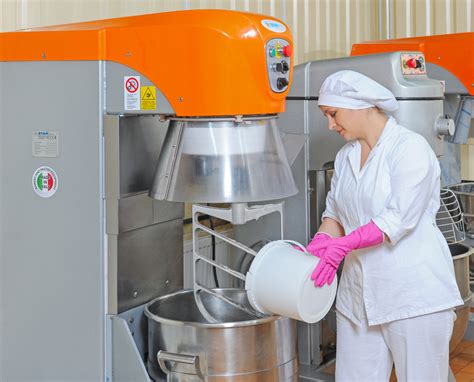 «Кондитерская фабрика «Квітень» увеличила объемы фасовки продуктов ...