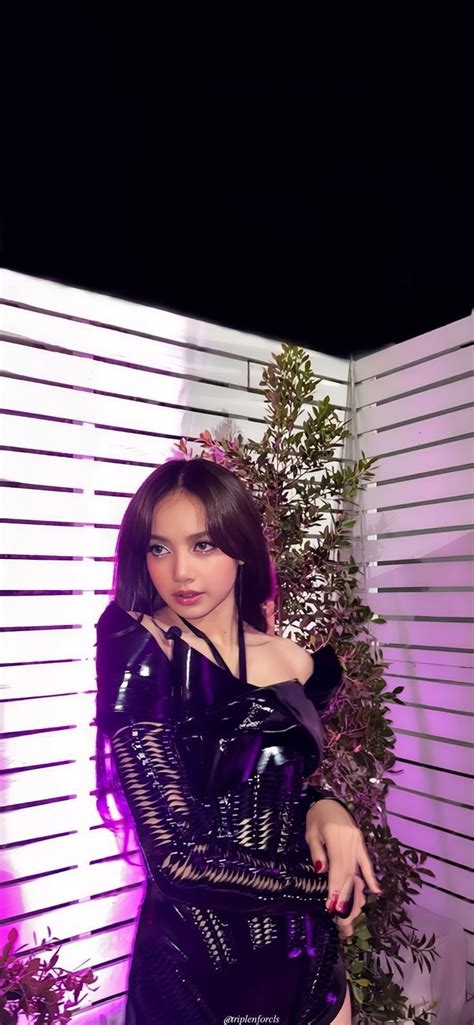 Pin On Blackpink Lisa Blackpink Wallpaper Lisa Blackpink Hot Photoshoot Black Pink Instagram