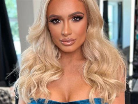 WWE Star Scarlett Bordeaux Shows Off Perfect Body In Pink Mesh Bikini