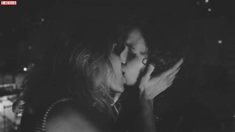 Naked Elisa Porto In T Nica Da Cidade