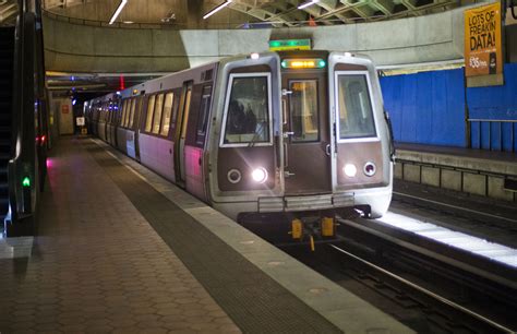 Fewer riders, but Metro scores more trips ‘on time’ | WTOP