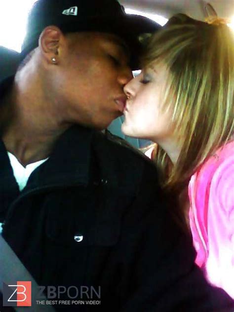 Bi Racial Smooching ZB Porn