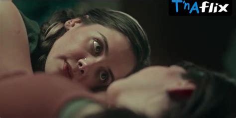 Maria De Villa Lesbian Scene In Dark Desire Tnaflix