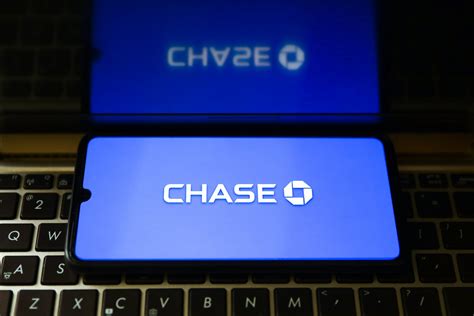 'Have not got paid yet,' cry Chase customers as global outage disrupts