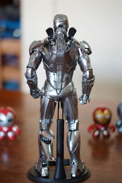 Sgbinas Hot Toys Iron Man Th Scale Fanatic Hot Toys Iron Man Mark Ii Armor Unleashed
