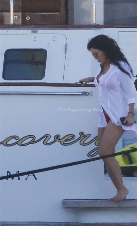 Jeff Bezos Nude Pics Sex Tape Leaked By Lauren Sanchez