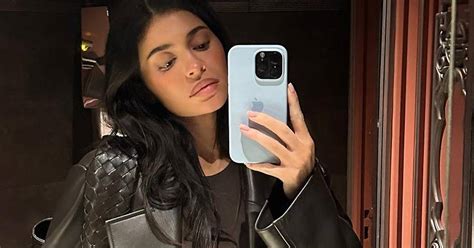 Kylie Jenner exibe nas redes sociais sua decoração de outono Metro