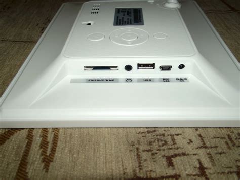 Обзор от покупателя на Цифровая фоторамка DIGMA PF-833 white — интернет ...