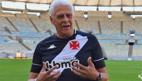 Morre Roberto Dinamite Aos Anos O Maior Dolo Do Vasco Esporte