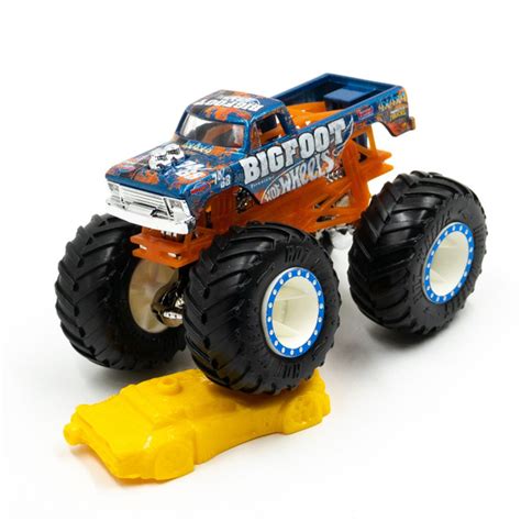 Машинки Hot Wheels БИГ ФУТ Монстр Трак BigFoot купить с доставкой по выгодным ценам в интернет