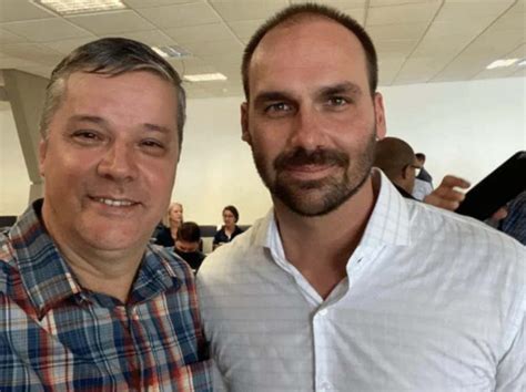 Eduardo Bolsonaro S Cio De Empres Rio Que Apoiou Atos Golpistas Do