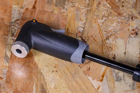 Review: Topeak Mini Dual DX pump | road.cc