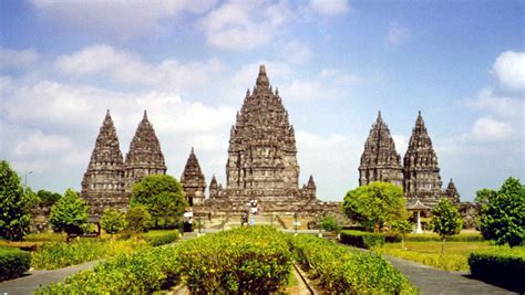 Prambanan Temple The Beautiful Temple In Indonesia Amazing Indonesia