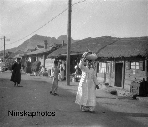 Seoul Locals - Street Scene - Korea - South Korea - 1925 - Fine Art