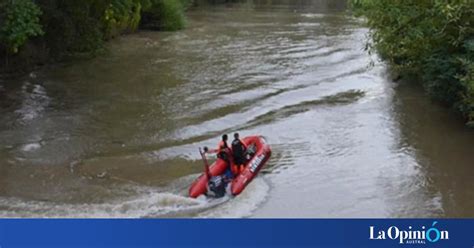 Buscan A Un Adolescente Que Fue Arrastrado Por La Corriente Del R O