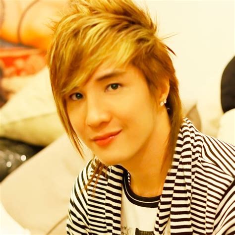 lam chan khang ai hay chu ngo