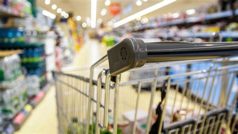 Histoire en Touraine LHistoire du premier supermarché de Touraine ici