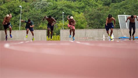 Atletas do atletismo dão início à temporada 2021 de treinos no CT