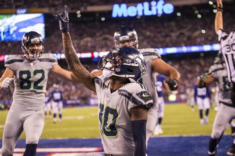 Photos Seahawks Beat The Giants 24 7 The Seattle Times