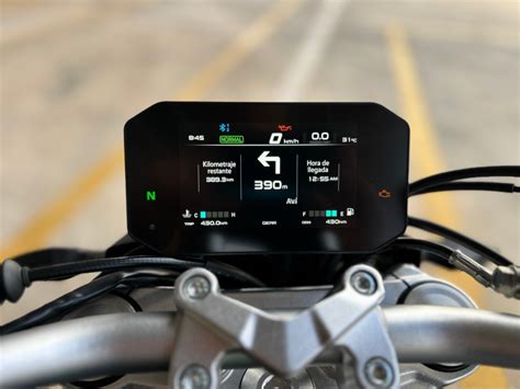 Una nueva naked china aterriza en España es una Voge y por poco más