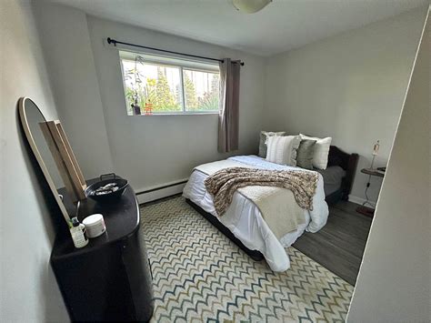 Private room for rent