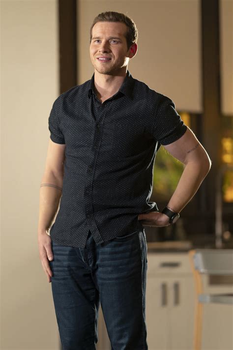 S Oliver Stark Overwhelmed By Support For Bucks Gay Kiss I Truly Dont Care About Haters