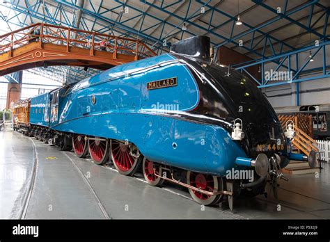 'Mallard', in The National Railway Museum, York, England Stock Photo ...