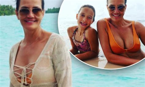 Hot Sexy Victoria Rees Bikini Pics