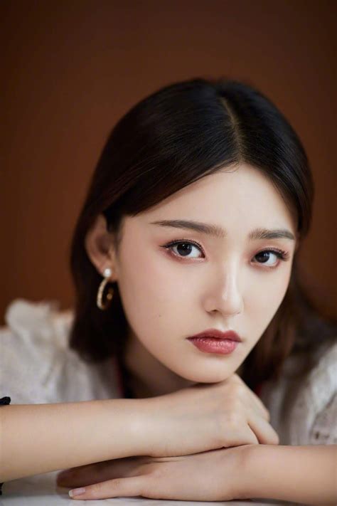 China Entertainment News: Actress Lin Yun poses for photo shoot | Poses ...
