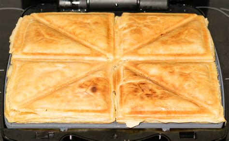 Обзор мультипекаря Redmond RMB-M713/1: устройство для большой семьи и ...