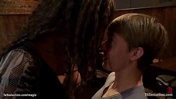 Ts Camarero Folla Universitarios Xvideos