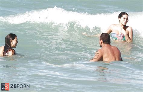 Warm Femmes Mix Up ZB Porn