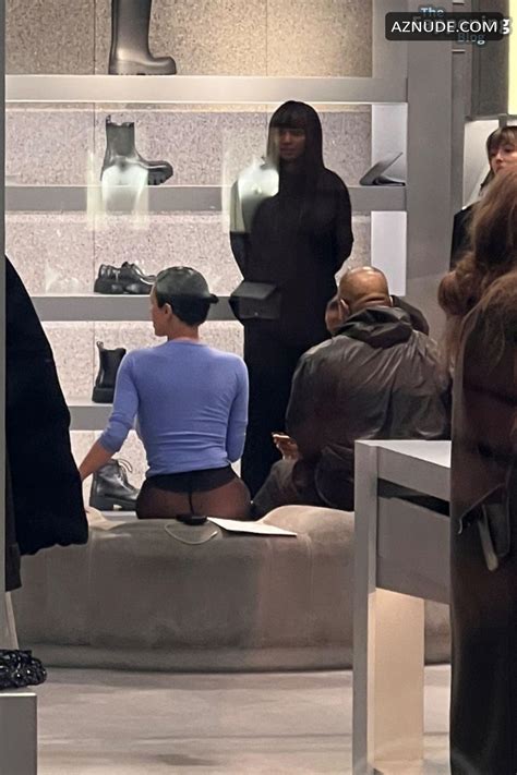 Bianca Censori Sexy Seen Flaunting Her Nude Body In Paris Fashion Week Event Aznude